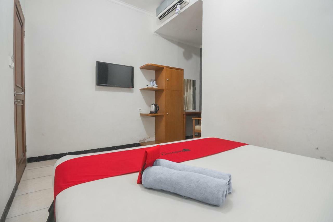 Reddoorz @ Cihampelas Μπαντούνγκ Εξωτερικό φωτογραφία