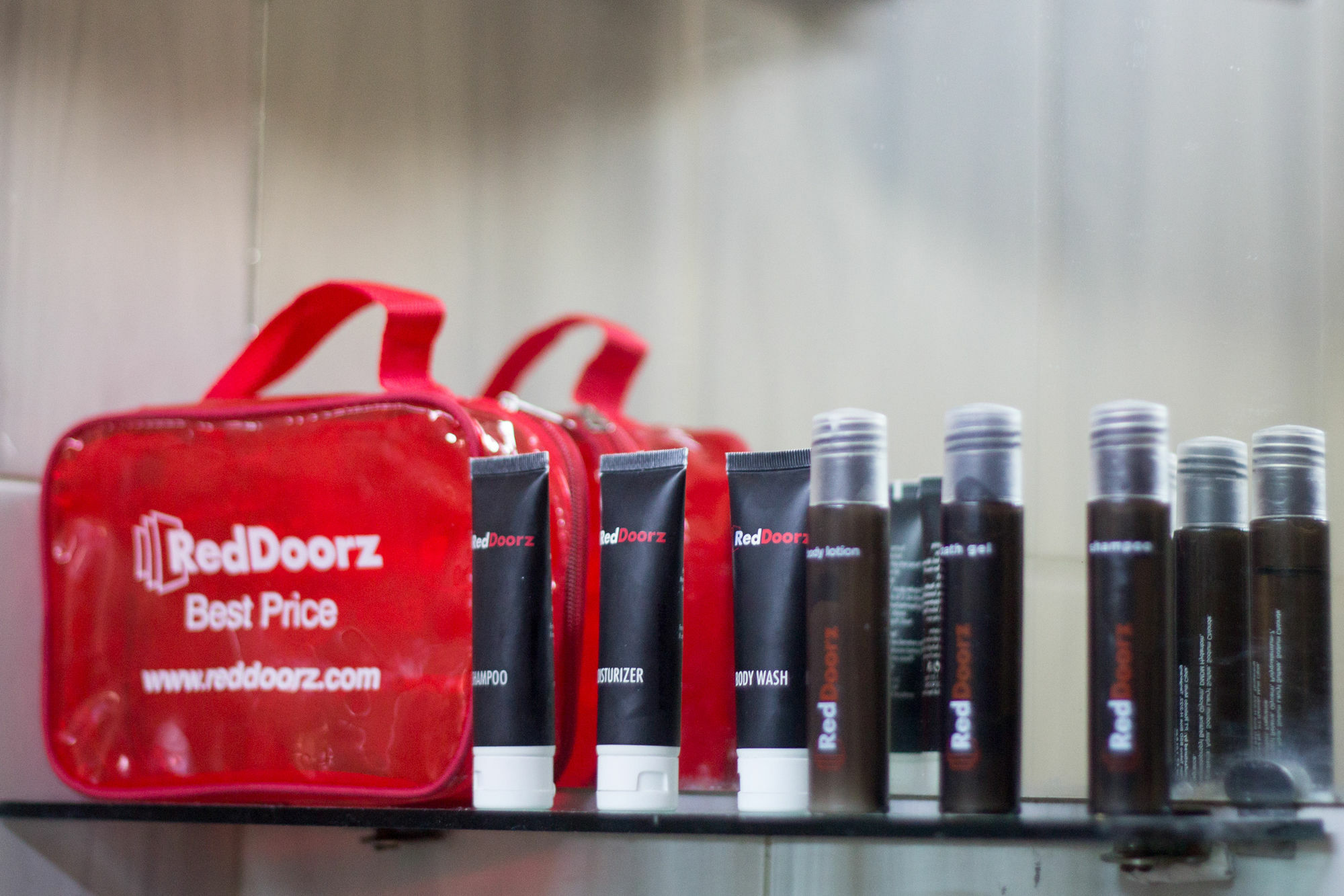 Reddoorz @ Cihampelas Μπαντούνγκ Εξωτερικό φωτογραφία